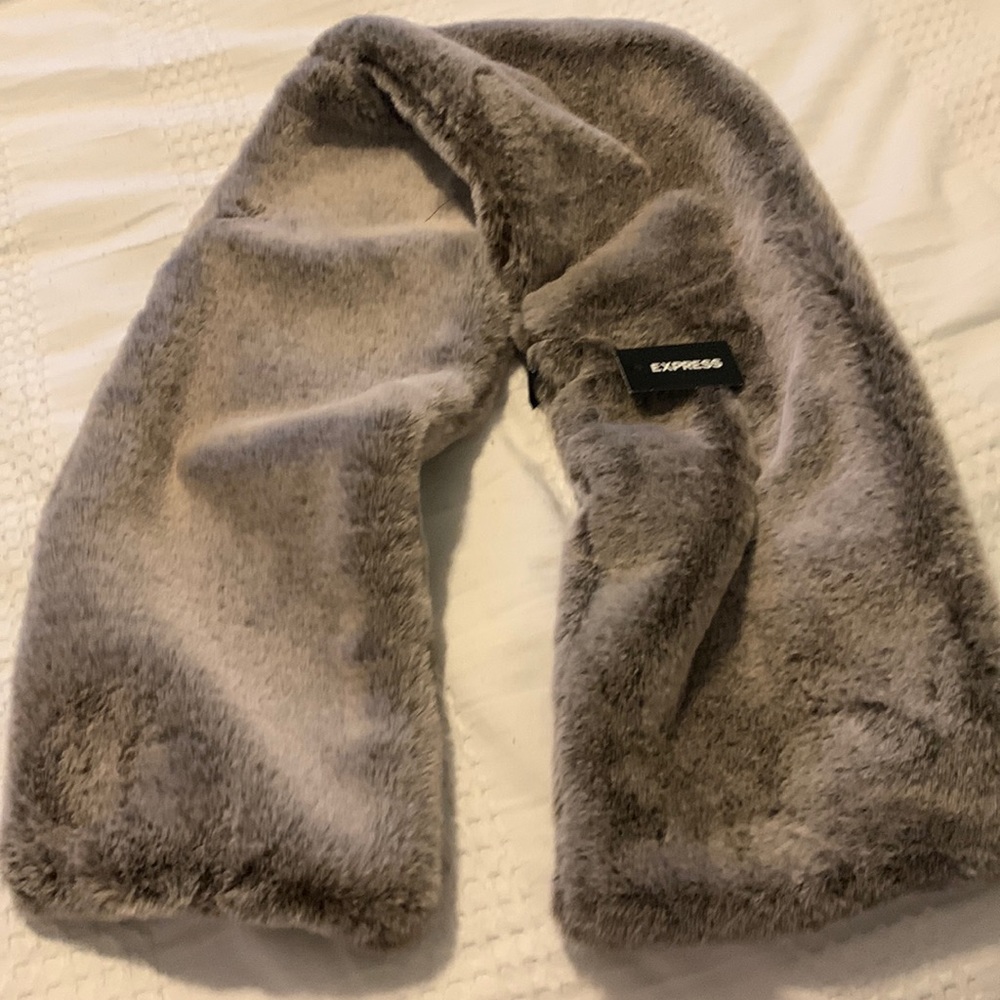 Women’s, Stylish Furry Scarf